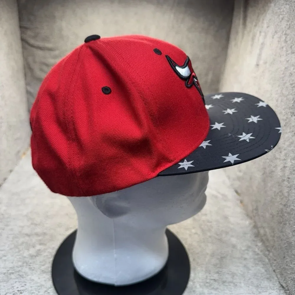 Chicago Bulls Snapback Hat Red Mitchell & Ness Cap Blue Brim Stars‎